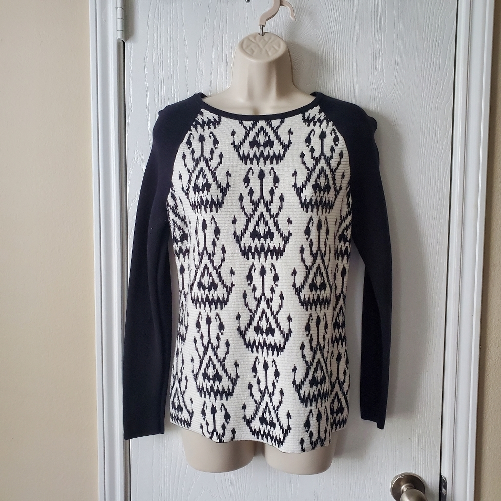 J. Mclaughlin Pullover Sweater